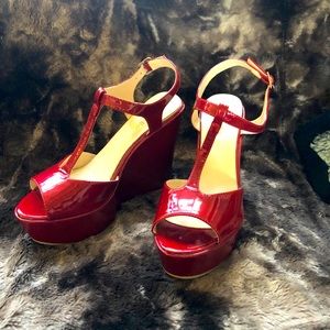 Zirey Wedge Heels Red sz 39
